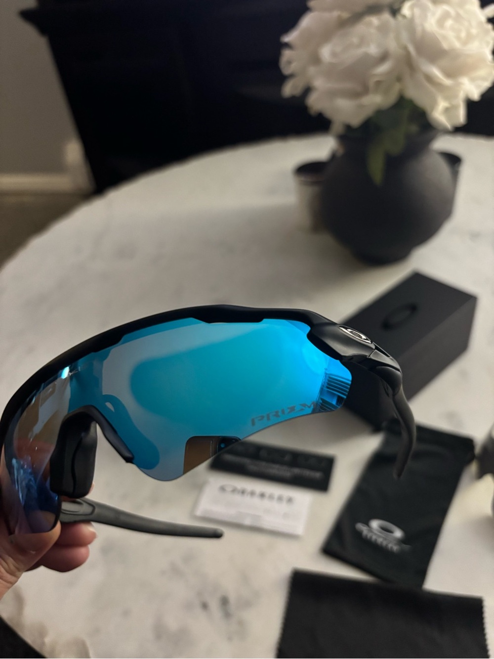 Oakley Radar EV Sunglasses with Blue Mirrored Lens + 3 Extra lens - Picture 8 of 8